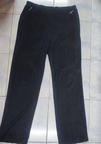 Seluar slack hitam