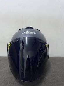 Helmet copy Arai