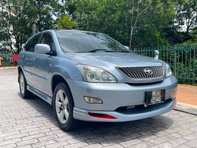 Toyota Harrier 240G in Seri Kembangan, SGR
