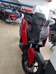 Yamaha XMAX