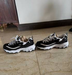 Authentic Sketchers