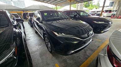 Toyota Harrier Z in Cheras, KUL