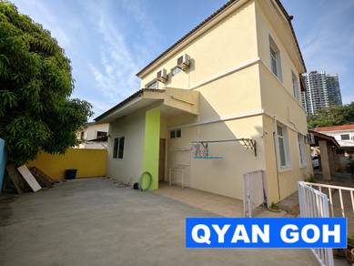 Semi-Detached House For Sale in Gelugor,PNG