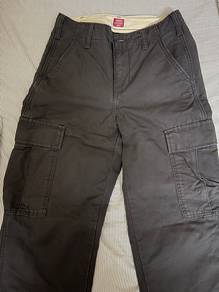 cargo levis