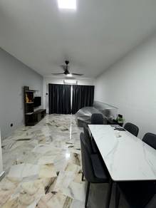 Condominium For Sale in Straits View Villas