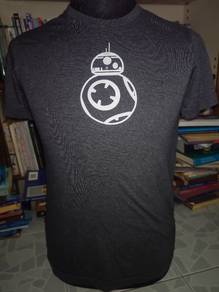 Star Wars BB-8 graphic t-shirt.