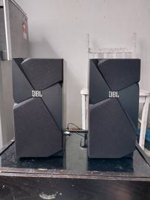 JBL Studio 130 Stereo Bookshelf Speakers, CA USA