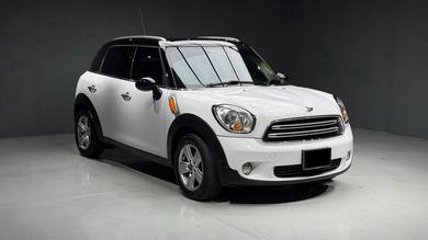 Mini Cooper S S CROSSOVER in Seri Kembangan, SGR