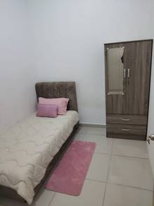 Room in Bandar Sri Sendayan, NSN