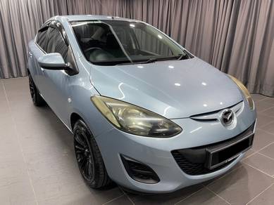 2011 Mazda 2 VS