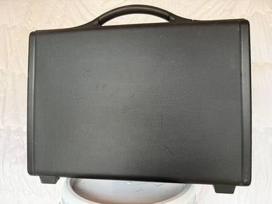 Vintage Samsonite Focus Series Briefcase