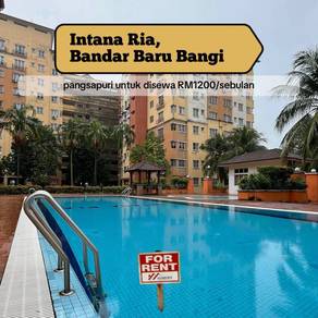 Apartment For Rent in Intana Ria