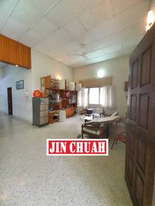 Semi-Detached House For Sale in Jelutong,PNG