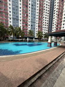Apartment For Sale in Vista Pinggiran