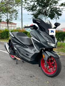 Honda Forza 250