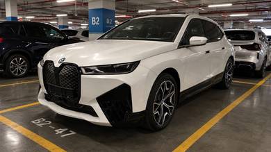 BMW iX xDRIVE50 SPORT in Kuching, SWK
