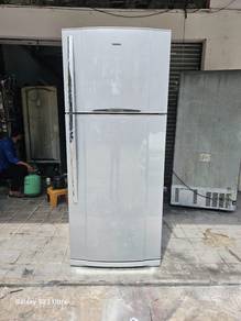 2door fridge refrigerator Toshiba peti ais sejuk