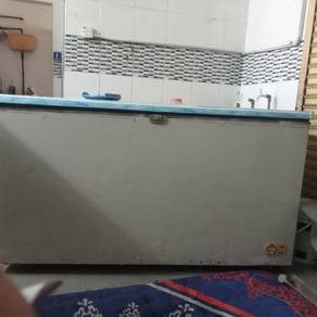 frzeer 560 ltr