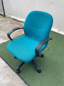 YB08E Kerusi Ofis Beroda Medium Arm Chair Green