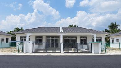 Semi-Detached House For Sale in Shah Alam,SGR
