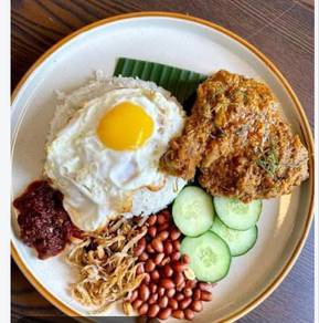 Nasi Lemak Kukus Sambal Legend
