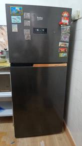 BEKO Peti Sejuk Fridge 340L D66371NE
