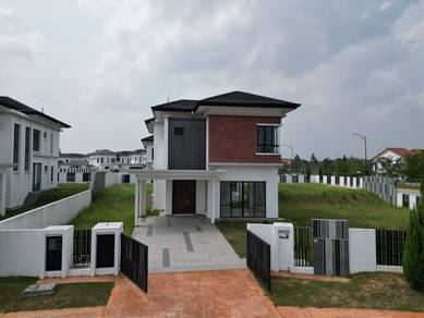 Bungalow House For Sale in Bangi,SGR