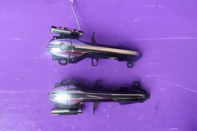 TOYOTA HARRIER Zsu60 DOOR HANDLE