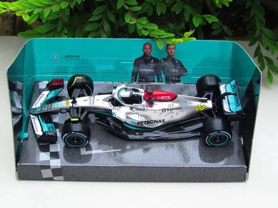 Bburago 1/43 (2022) Mercedes AMG Petronas F1 W13E