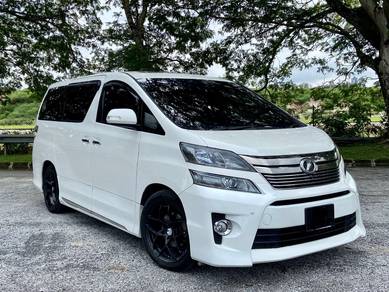 Toyota Vellfire Z in Sungai Besi, KUL