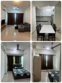 Condominium For Rent in Royale Infinity