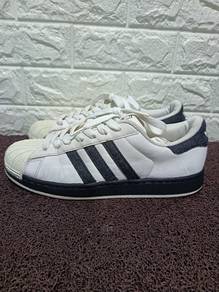 Uk9 Adidas Superstar Sneakers