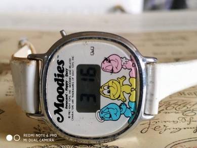 Vinateg Q and Q Moodies character cartoon watch