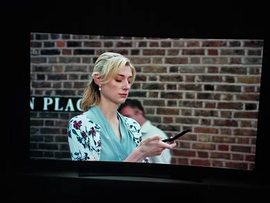 65 INCH OLED SMART TV LG 120hz minor burn edge