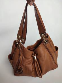 Authentic micheal kors handbag