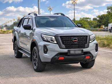 Nissan Navara PRO-4X in Johor Bahru, JHR