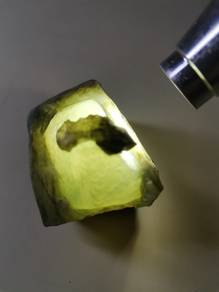 Batu Mentah Giok Jadeite Burma Kaca Ais Type A
