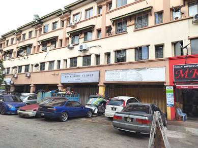 Shop lot For Sale in Damansara Damai,SGR