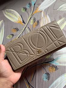 bonia 2 fold