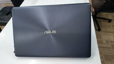 ASUS VivoBook A510U well used