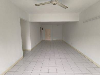 Condominium For Sale in D'aman Crimson