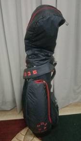The ONOFF OB3520 Lightweight Caddie Bag