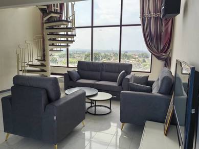 Condominium For Rent in Golden Coast Condominium