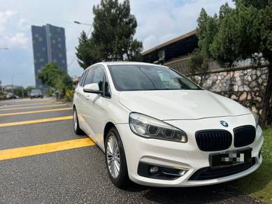 2015 BMW 220i 20i GRAN TOURER (LUXURY)