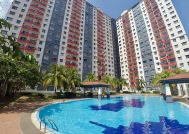 Apartment For Sale in Vista Pinggiran