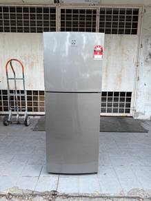 Electrolux Fridge Peti ais 2 Door 210Liter