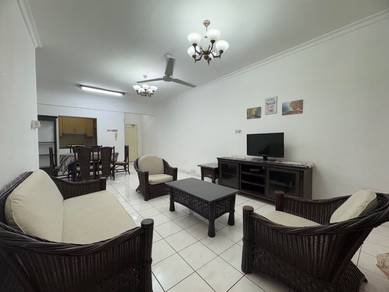 Condominium For Rent in Marina Court