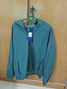 Wind breaker