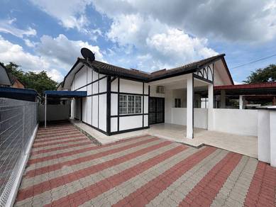 Cluster House For Sale in Banting,SGR