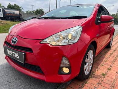 Toyota Prius c (HYBRID) in Seri Kembangan, SGR